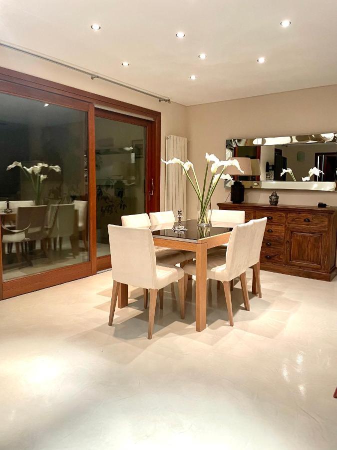 אולביה Double A Luxury Apartment מראה חיצוני תמונה